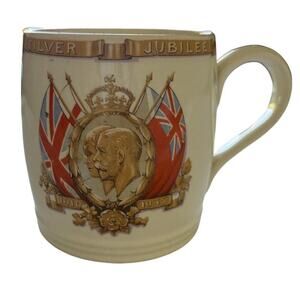 J&G Meakin Silver Jubilee King George V and Queen Mary 3.5 inches tall cup mug